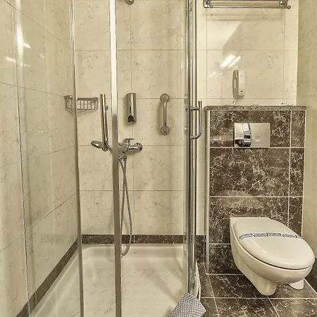 Hotel Sofia 3*