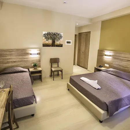 Hotel Sofia 3*